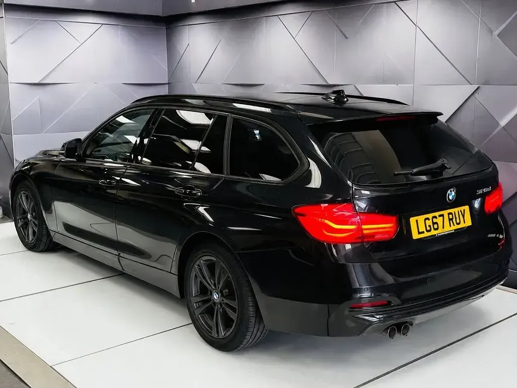 Used BMW 320 Sport Line 190 HP (139 kW) 2017 Black Estate