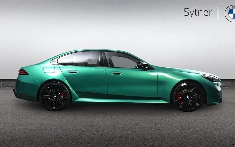 New BMW M5 727 HP (534 kW) 2025 Sedan