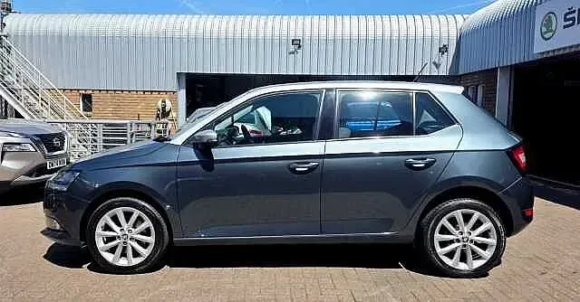 Used Skoda Fabia Colour Edition 94 HP (69 kW) 2021 Quartz grey metallic  silver roof Hatchback