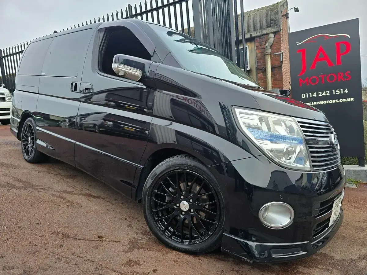 Used Nissan Elgrand 2009 Black MPV