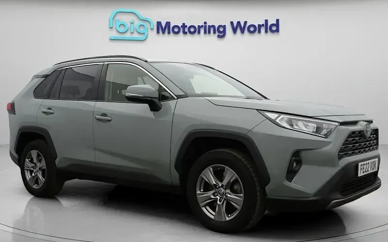 Used Toyota RAV4 Hybrid 218 HP (160 kW) 2022 SUV