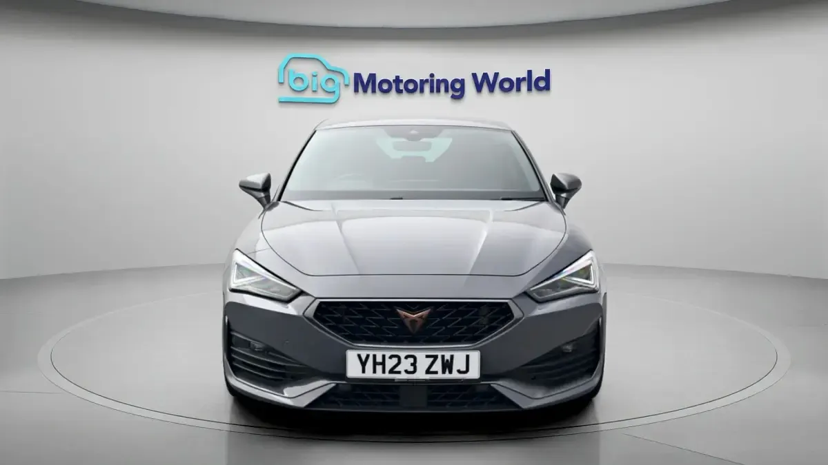 Used Cupra Leon VZ3 310 HP (228 kW) 2023 Grey Hatchback