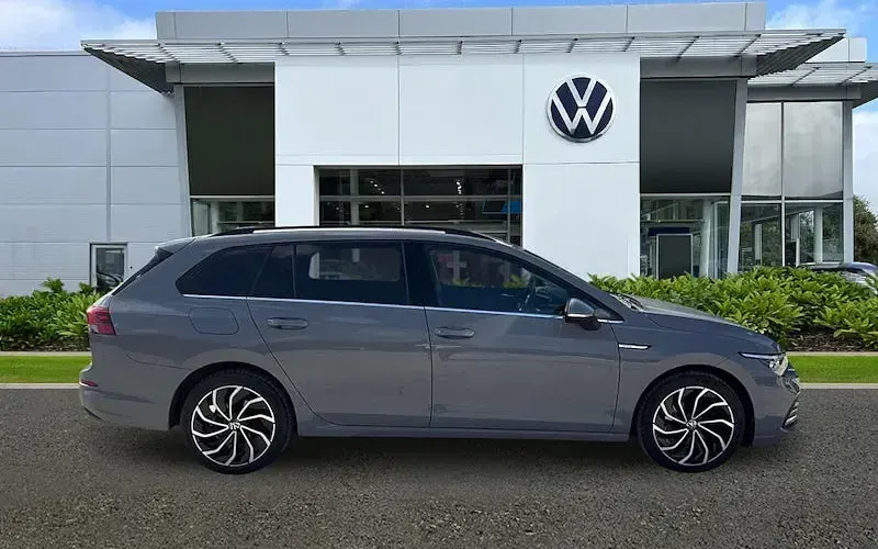 Used VW Golf VIII Style 150 HP (110 kW) 2023 Estate