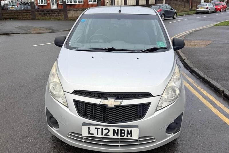 Used Chevrolet Spark 2012 Silver Hatchback