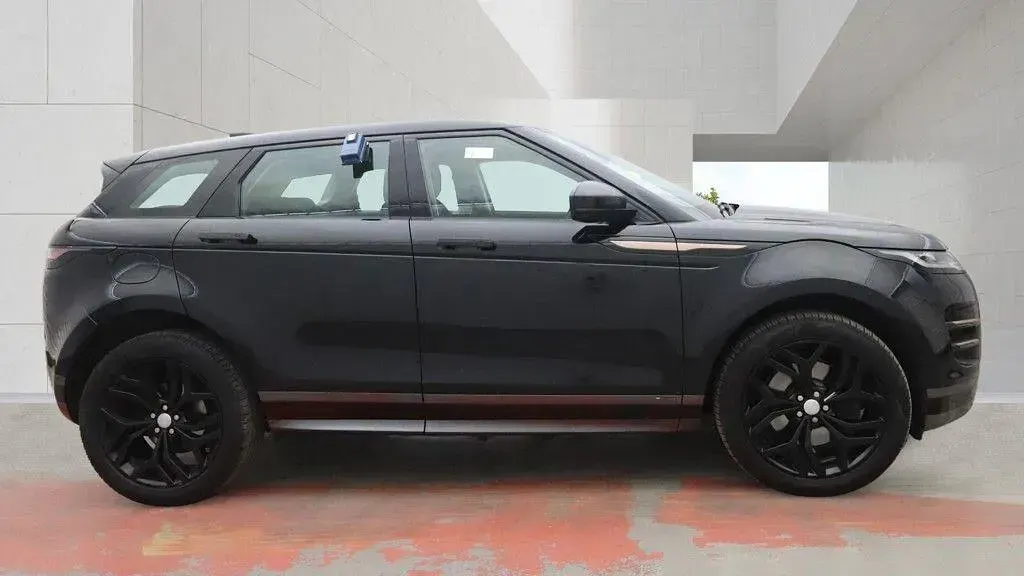 Used Land Rover Range Rover evoque SE Dynamic 2019 Black SUV
