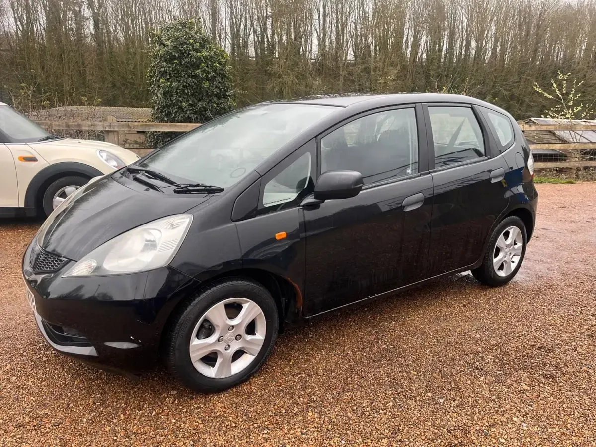 Używany Honda Jazz SE 90 KM (66 kW) 2009 Czarny Hatchback