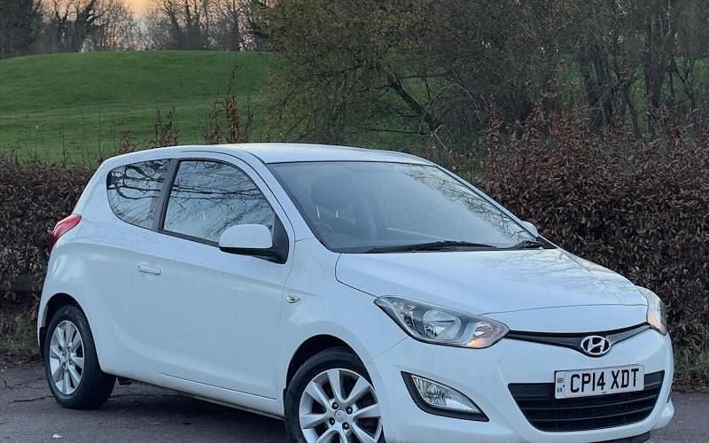 Used Hyundai i20 Active 84 HP (61 kW) 2014 Hatchback