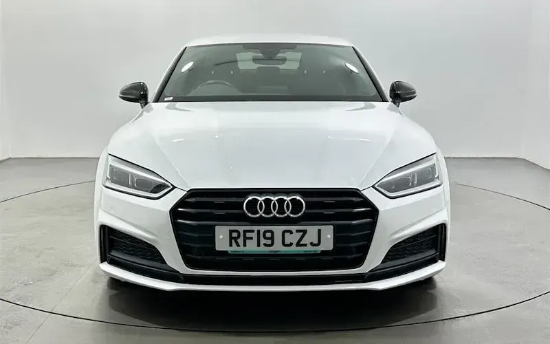 Used Audi A5 Sportback Black Edition 190 HP (139 kW) 2019 White Hatchback