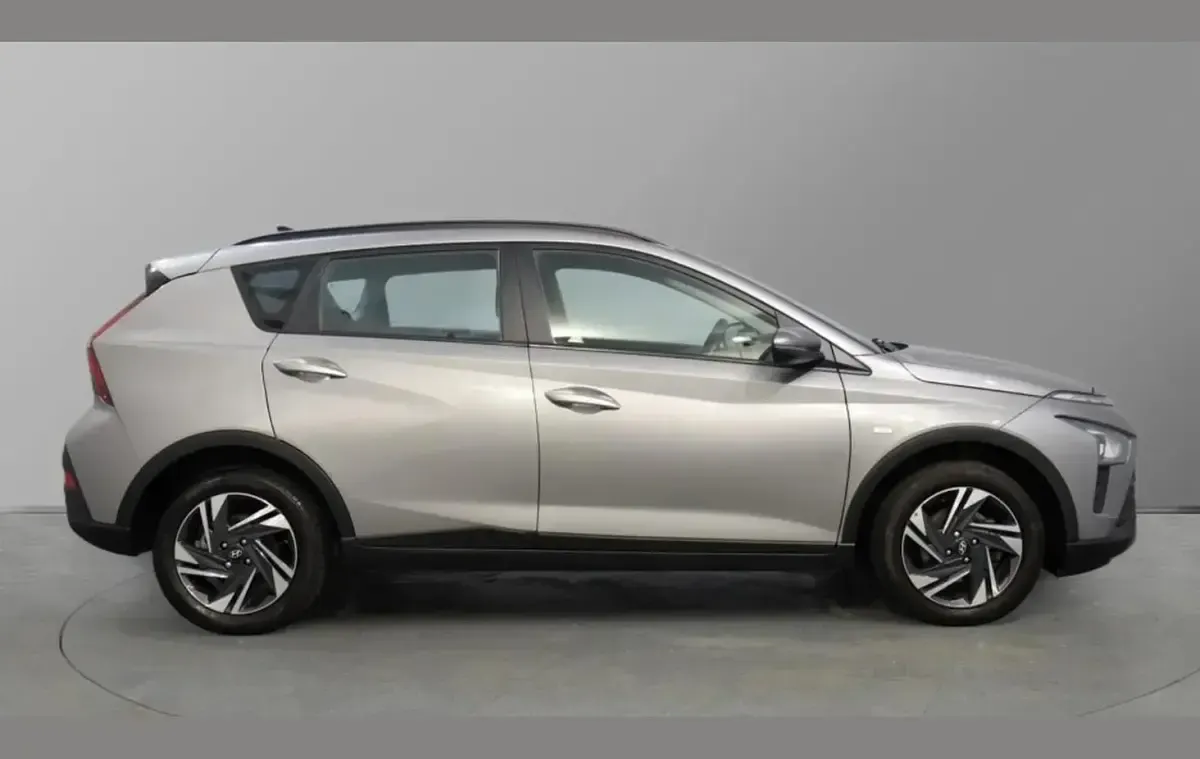 Used Hyundai Bayon SE 100 HP (73 kW) 2022 Brass SUV
