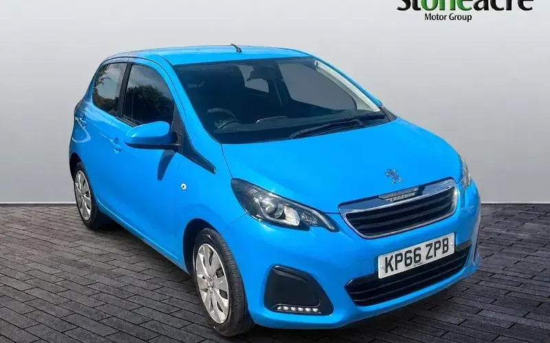 Used Peugeot 108 Active 72 HP (52 kW) 2021 Hatchback