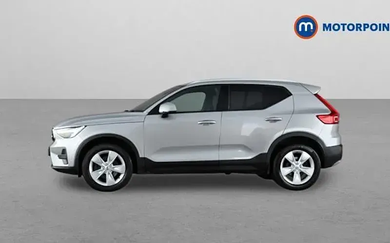 Used Volvo XC40 Core 163 HP (119 kW) 2026 SUV