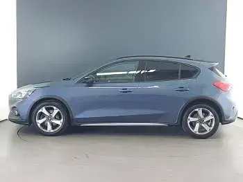 Used Ford Focus Active 120 HP (88 kW) 2020 Blue Hatchback