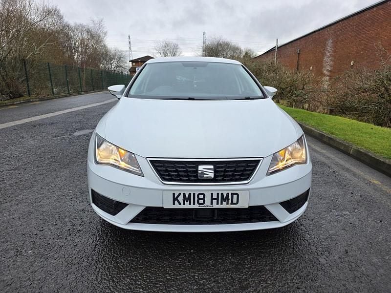 Begagnad Seat Leon SE Dynamic 2018 Vit Halvkombi