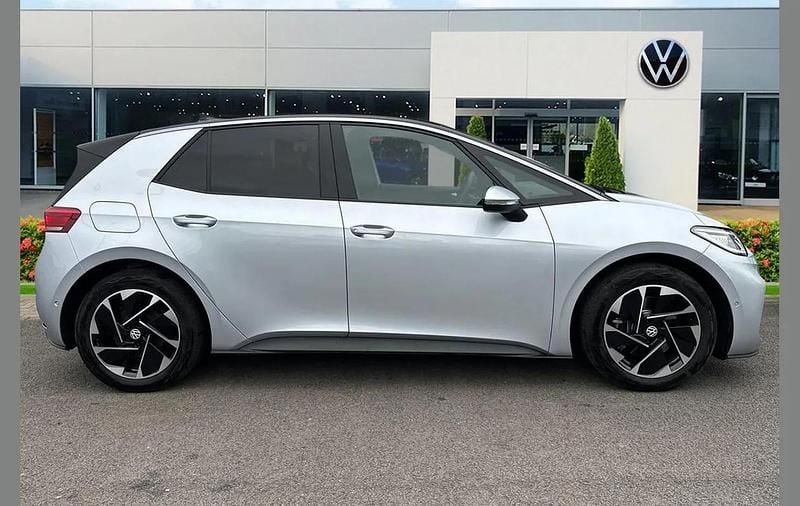 Used VW ID.3 Pro 150 kW (204 HP) 2026 Silver Hatchback
