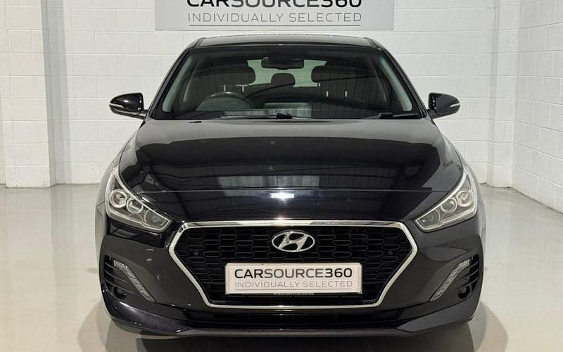 Used Hyundai i30 Premium 140 HP (102 kW) 2020 Hatchback