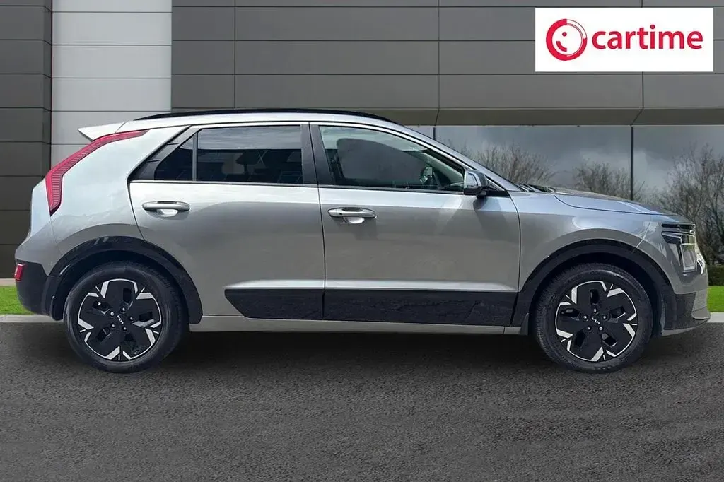 Used Kia Niro 150 kW (204 HP) 2023 Grey SUV