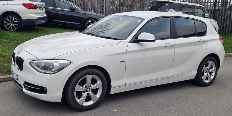 Used BMW 116 Sport Line 2014 White Hatchback