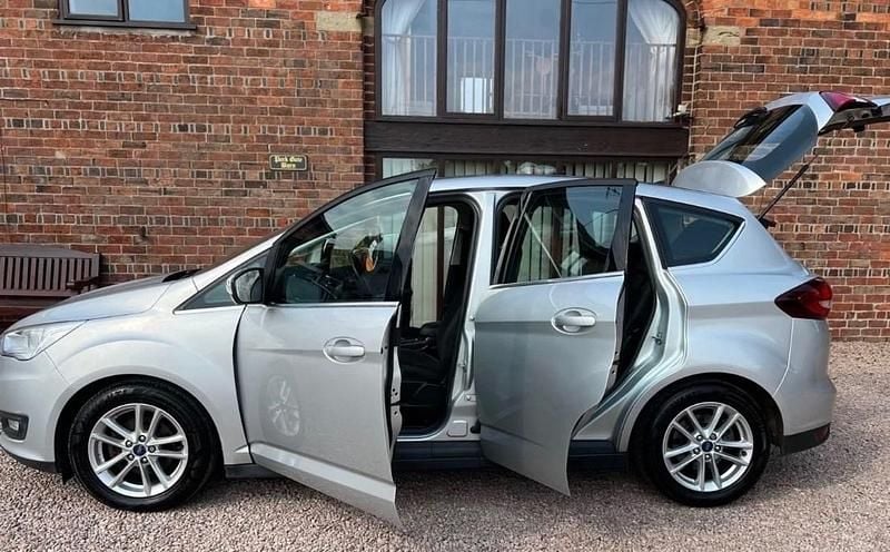 Used Ford C-MAX Zetec 125 HP (91 kW) 2016 Silver MPV