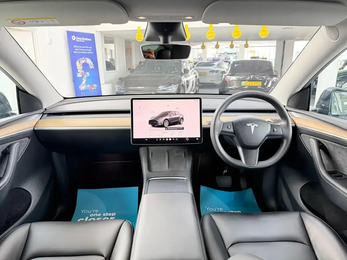 Used Tesla Model Y Long Range AWD 378 kW (514 HP) 2022 Grey SUV