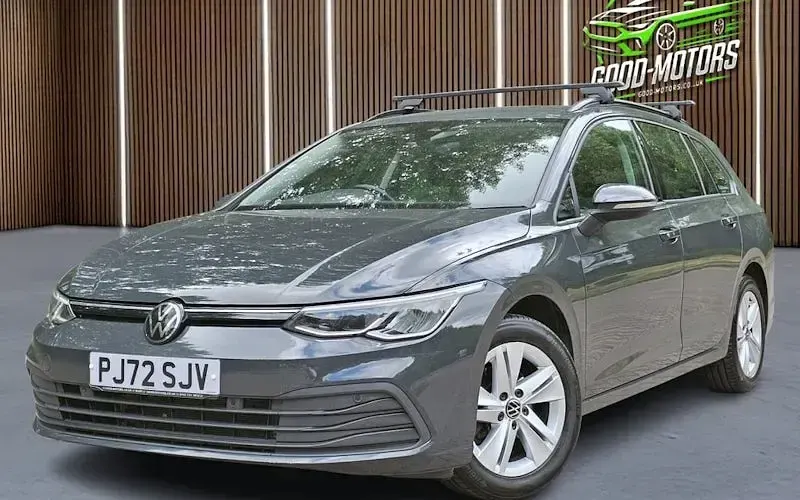 Used VW Golf VIII Life 110 HP (80 kW) 2022 Estate