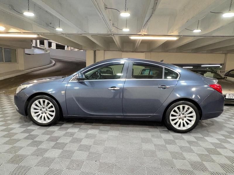 Used Vauxhall Insignia Elite 2010 Blue Hatchback