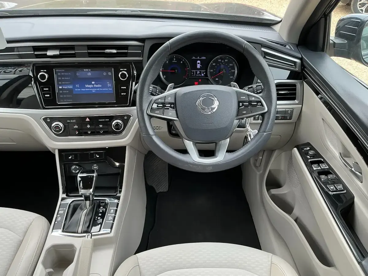 Used SsangYong Korando 136 HP (100 kW) 2019 Blue Estate