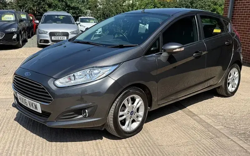 Used Ford Fiesta Zetec 101 HP (74 kW) 2017 Hatchback