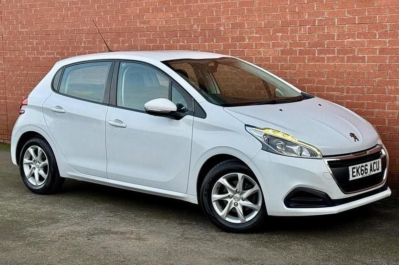 Used Peugeot 208 Active 2016 White Hatchback