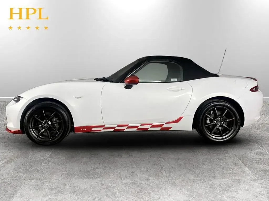 Used Mazda MX5 131 HP (96 kW) 2016 White Cabriolet