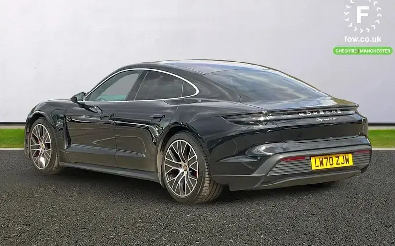 Used Porsche Taycan 389 kW (530 HP) 2023 Sedan