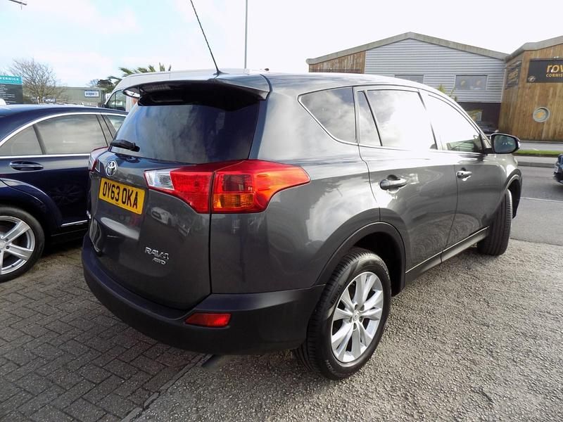 Used Toyota RAV4 150 HP (110 kW) 2013 Grey SUV
