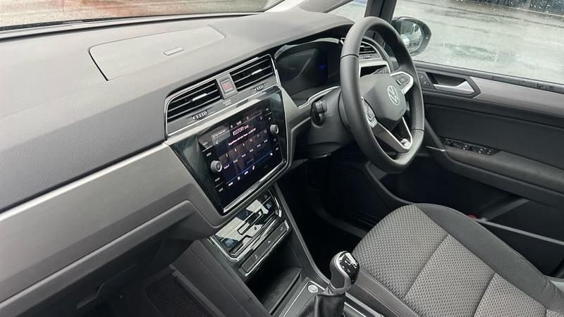 Used VW Touran Match 150 HP (110 kW) 2025 Black MPV