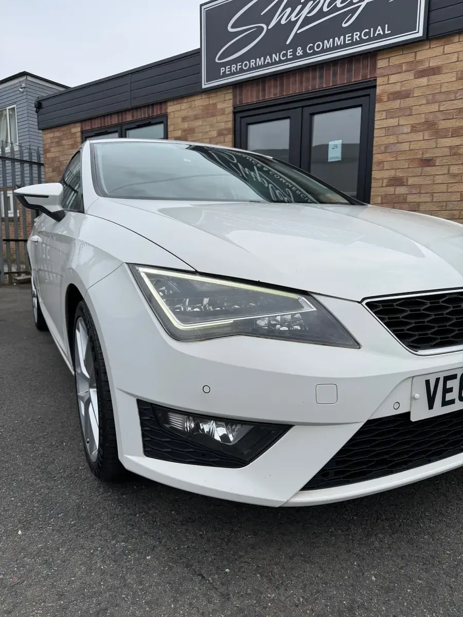 Used Seat Leon FR 2014 White Hatchback