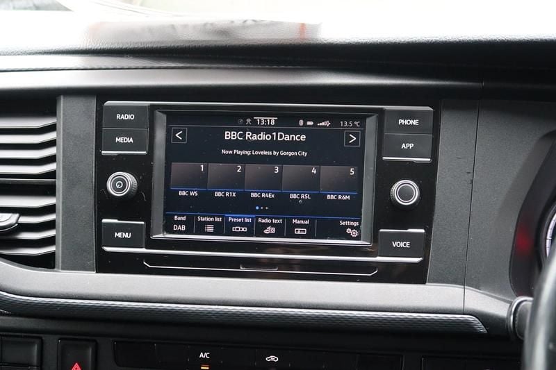 Used VW T6.1 Highline 150 HP (110 kW) 2020 White Van