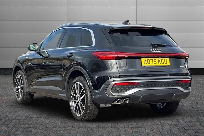 Used Audi Q5 S-Line 204 HP (150 kW) 2025 Mythos black SUV