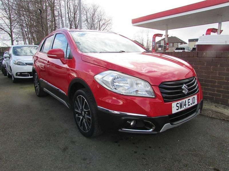 Used Suzuki SX4 S-Cross SZ-T 120 HP (88 kW) 2014 Red Hatchback