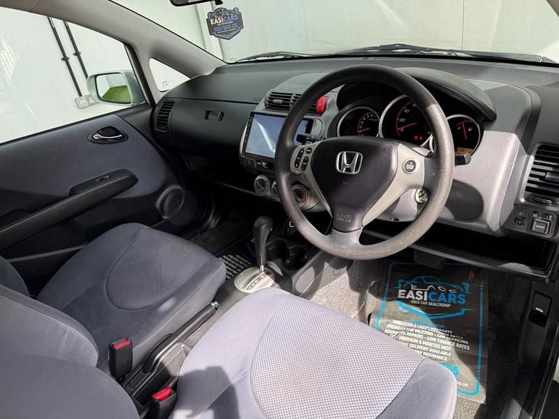 Used Honda Jazz SE 82 HP (60 kW) 2007 Green Hatchback