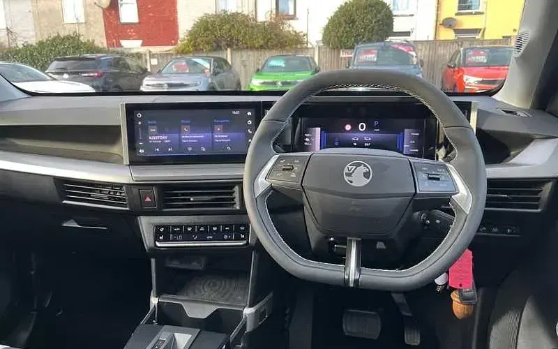 Used Vauxhall Frontera 83 kW (113 HP) 2025 Blue SUV