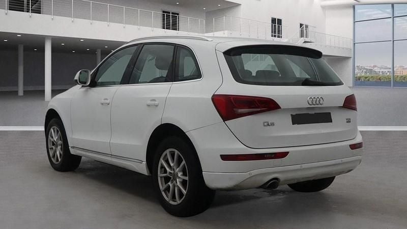 Used Audi Q5 Black Edition 177 HP (130 kW) 2014 Ibis white SUV