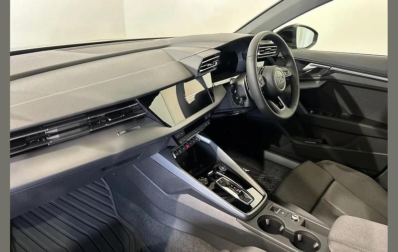 Used Audi A3 e-tron Sport 200 HP (147 kW) 2025 Black Hatchback