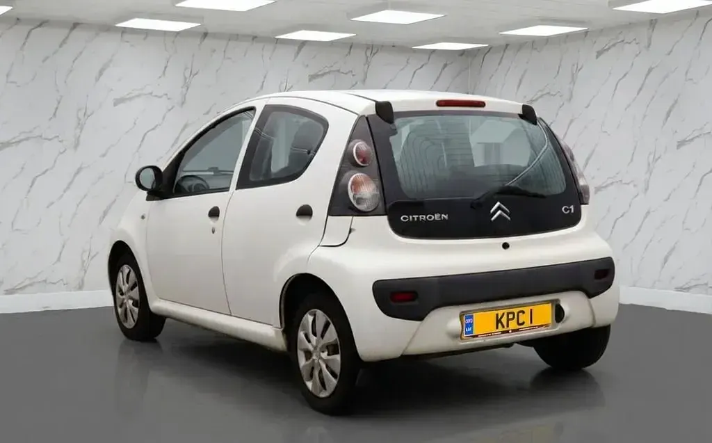 Używany Citroën C1 VTR Sport 68 KM (50 kW) 2012 Biały Hatchback