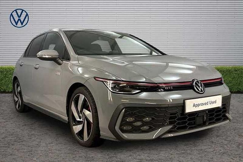Second-hand VW Golf VIII 265 CP (194 kW) 2025