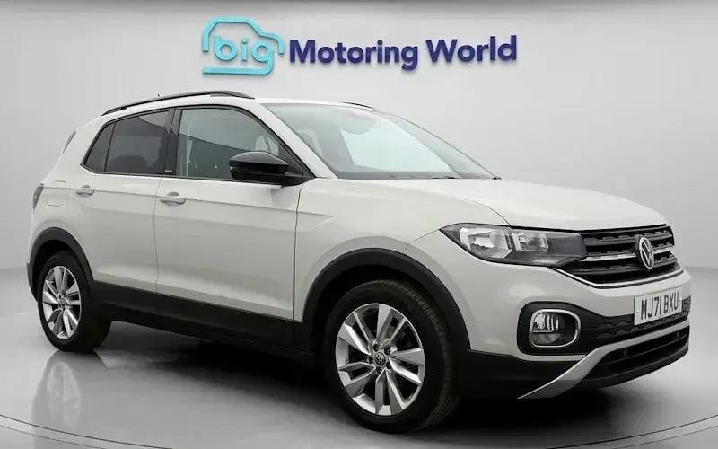 Usado VW T-Cross Active 110 HP (80 kW) 2021 SUV