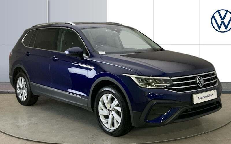 Blue Used 2024 VW Tiguan Allspace Life SUV | £27,279 (Good price) - Image 1/4