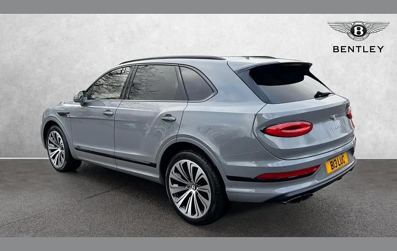 Used Bentley Bentayga 550 HP (404 kW) 2022 Grey SUV