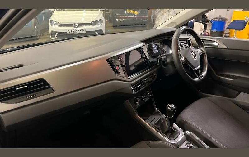 Used VW Polo Match 95 HP (69 kW) 2021 Reef blue metallic  Hatchback