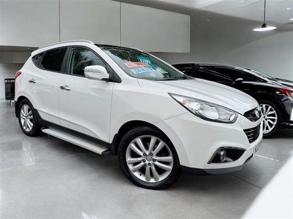 White Used 2013 Hyundai ix35 Premium SUV | £7,995 (Fair price) - Image 1/1