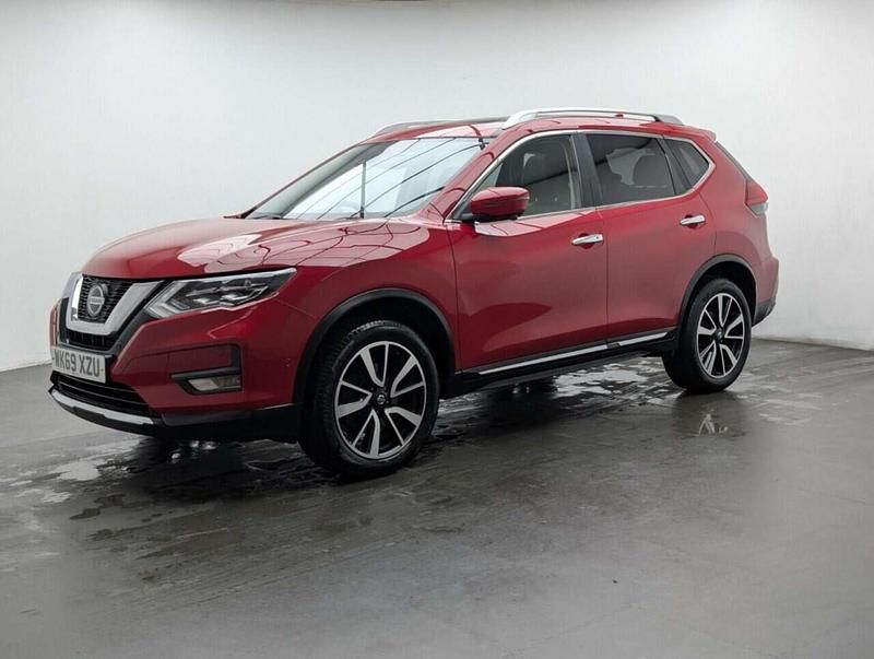 Used Nissan X-Trail Tekna 150 HP (110 kW) 2020 Red SUV