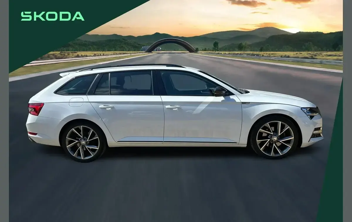 Used Skoda Superb SportlinePlus 196 HP (144 kW) 2023 White Estate