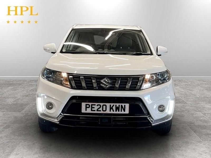 Second-hand Suzuki Vitara SZ5 140 CP (102 kW) 2020 Alb SUV